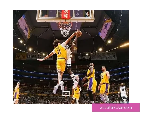 里夫斯谈艾顿与海斯各自优势打挡拆时专注正确决策